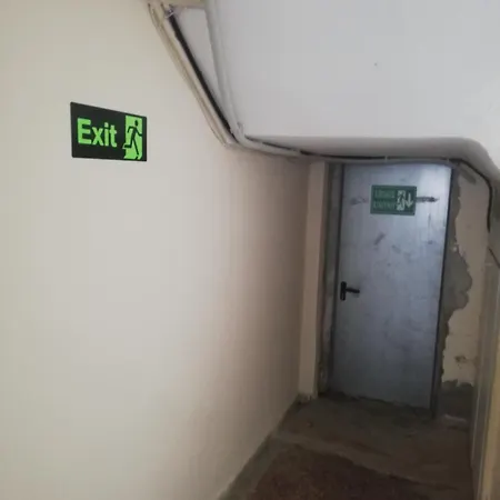 아파트 By The