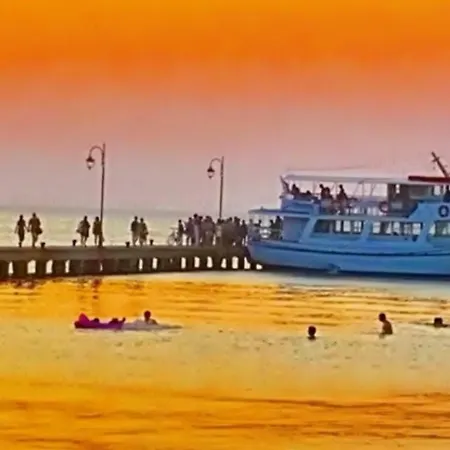 By The * נאוי אפיבטיי