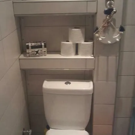 Apartmán By The Néoi Epivátai